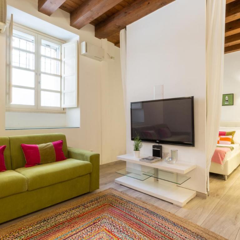 Martini Castello Boutique Apartments - Historic Center & Lift - Monolocale Deluxe - 7