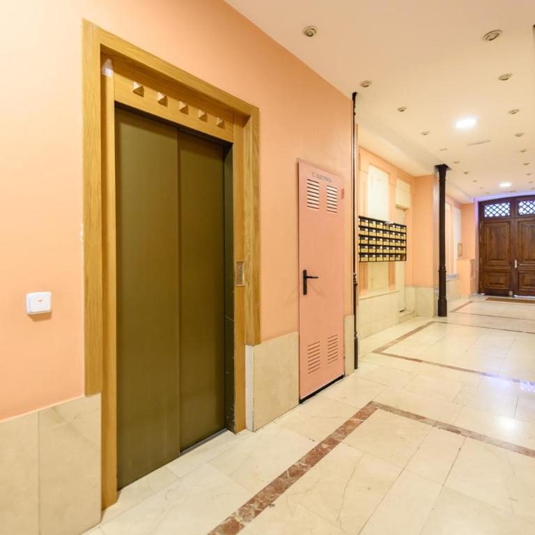 PRA100C - Piso de 2 dormitorios y 2 baños en el centro de Madrid - Alquiler temporal - Apartamento de 2 dormitorios - 43