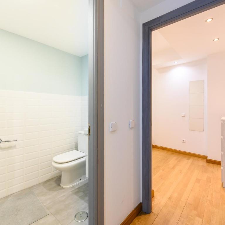 PRA100C - Piso de 2 dormitorios y 2 baños en el centro de Madrid - Alquiler temporal - Apartamento de 2 dormitorios - 37