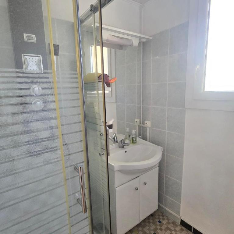 Apartment in Fréjus near the beach with balcony - Apartment - 14