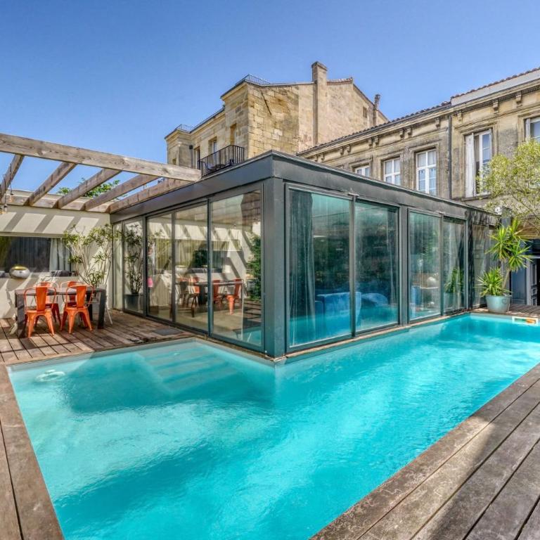 Grand appartement avec piscine privée, climatisation et 1 parking Bordeaux - Appartement 2 Chambres avec Piscine Privée - 1