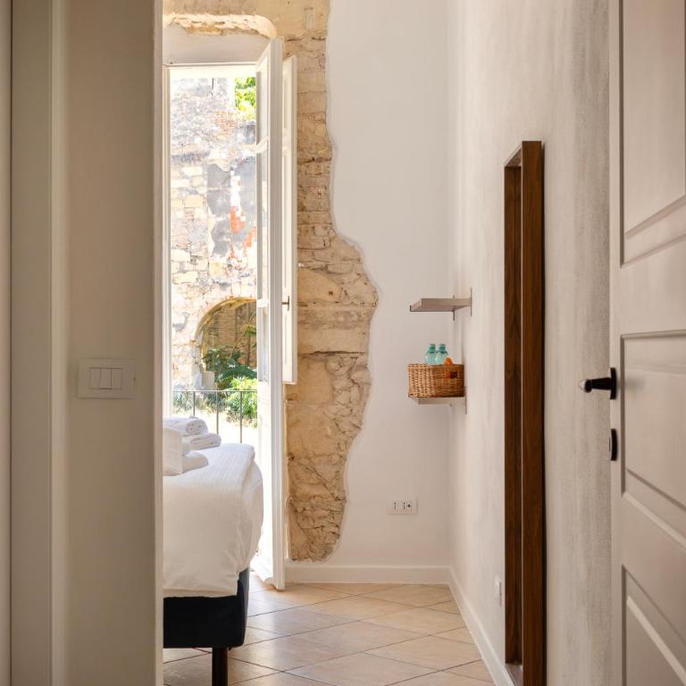 Alba Guest House - Double or Twin Room with Bathroom - 1