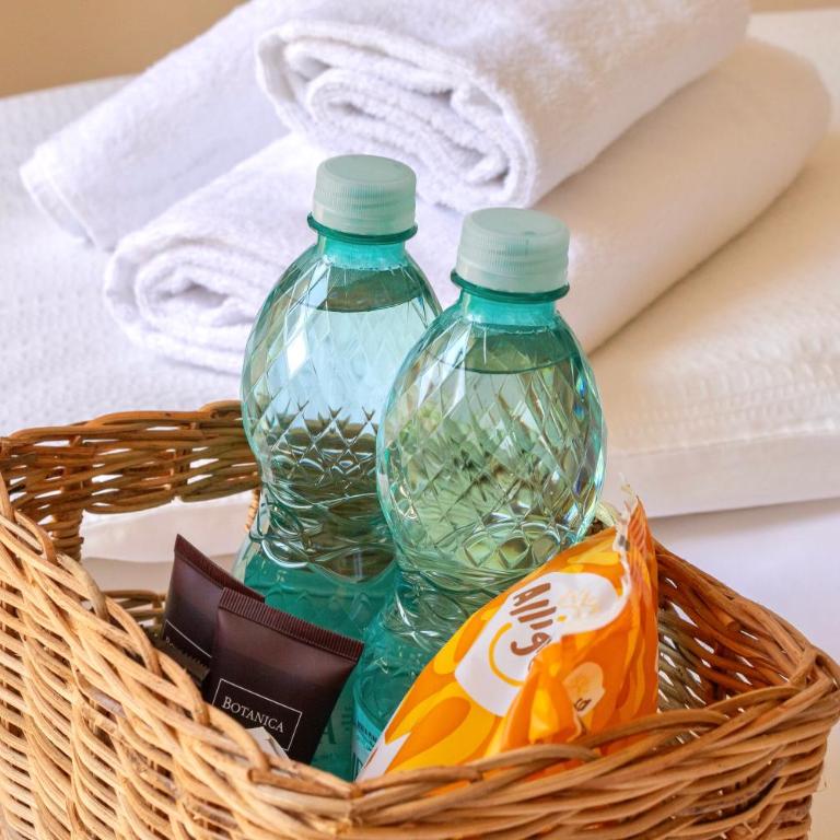 Alba Guest House - Double or Twin Room with Bathroom - 7