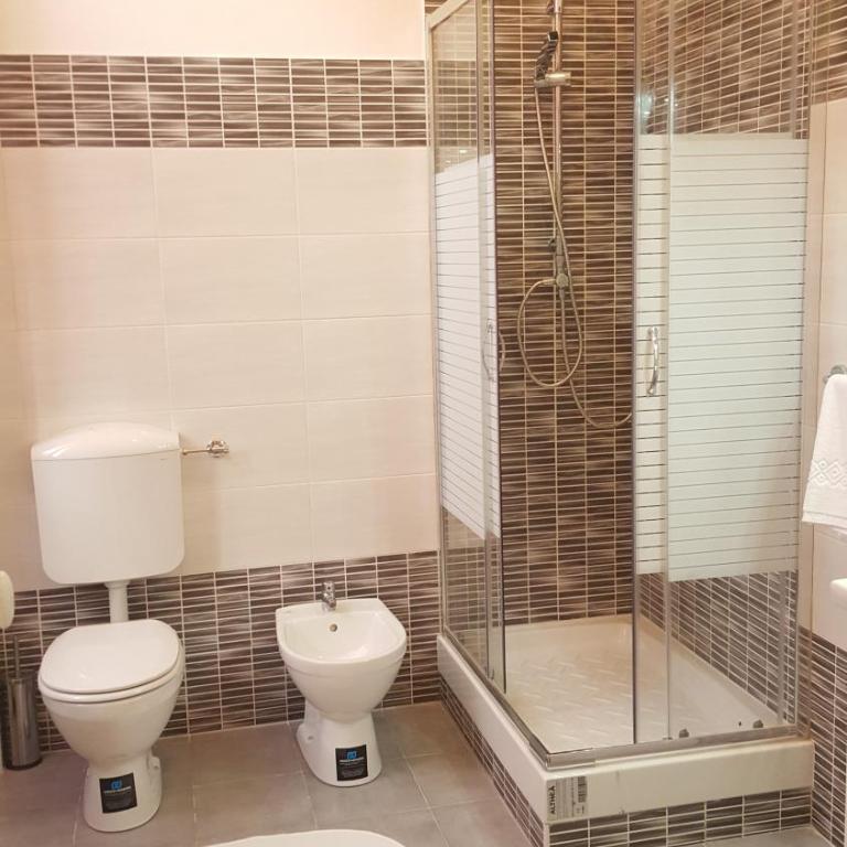 Royal Suite - Monolocale con Vista Giardino - 14