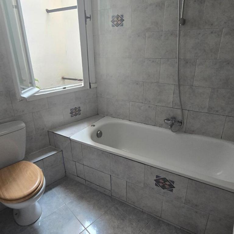 Charmant studio mezzanine proche plages - Studio - 5