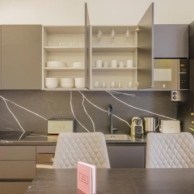 Premium apartment in city center - Apartamento - 12