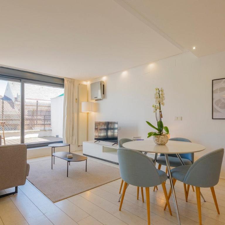 Modern Flat in Rios Rosas with Terrace - Apartamento - 4