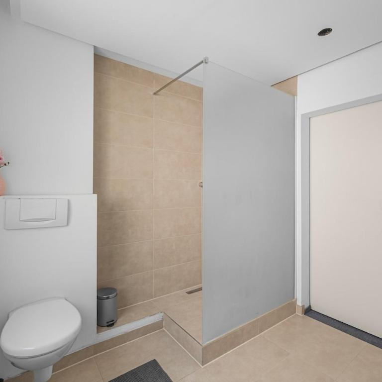 Kanal Apartment No2 I 8P I München - Apartment mit 3 Schlafzimmern - 4