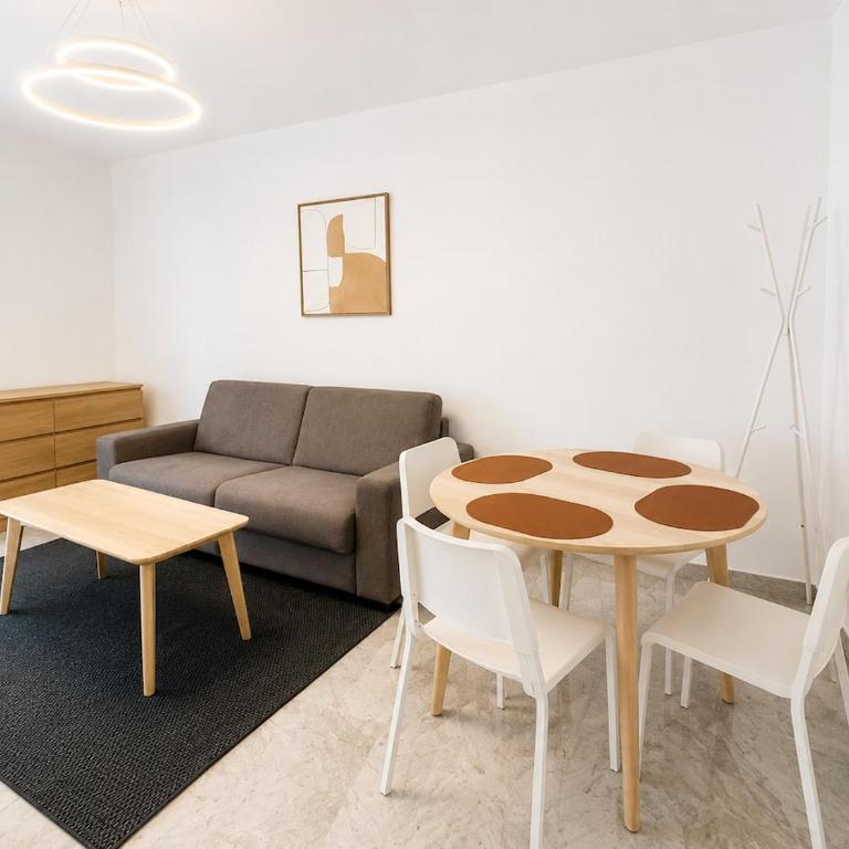 Appartement à 3min à pieds des plages - Studio Lit Queen-Size - 2