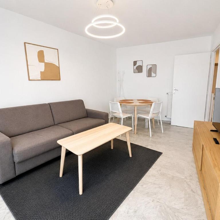 Appartement à 3min à pieds des plages - Studio Lit Queen-Size - 3
