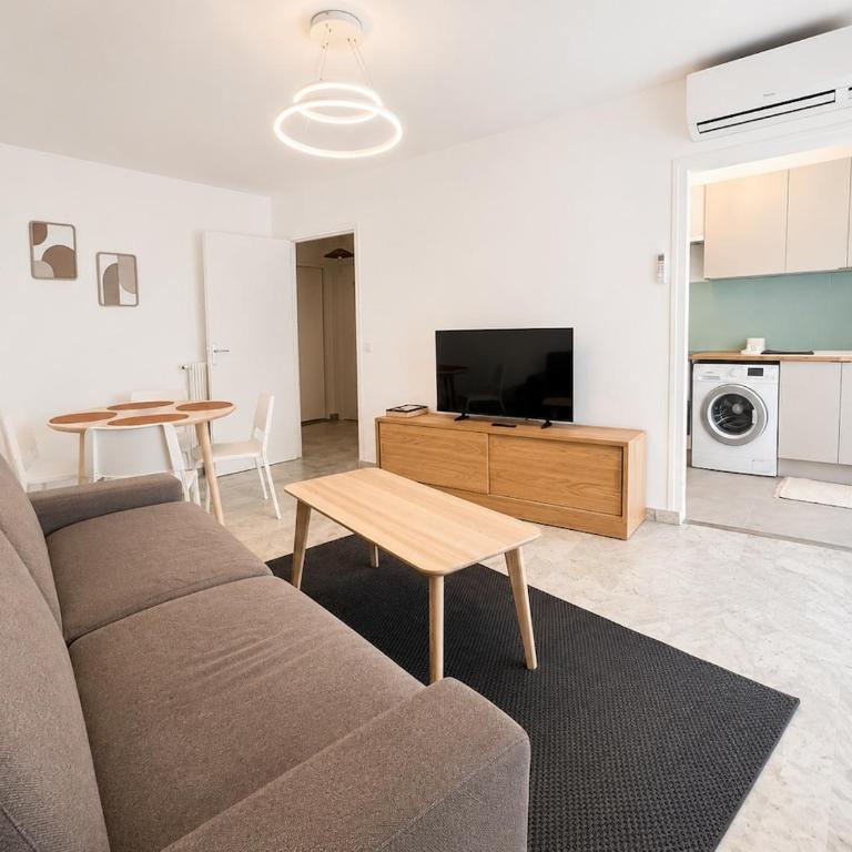 Appartement à 3min à pieds des plages - Studio Lit Queen-Size - 11