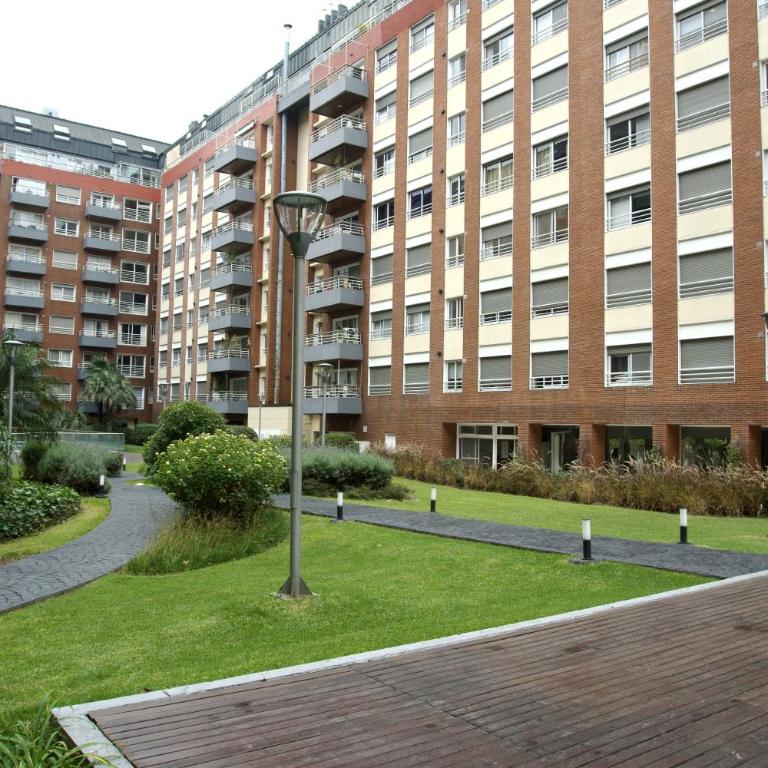 Excelente departamento en Puerto Madero - Apartamento de 2 dormitorios - 64
