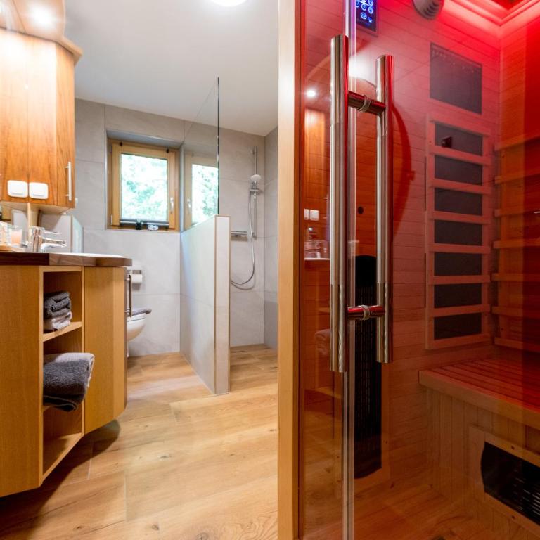 Ferienhaus Sonnenhang - Familienapartment mit Balkon - 11