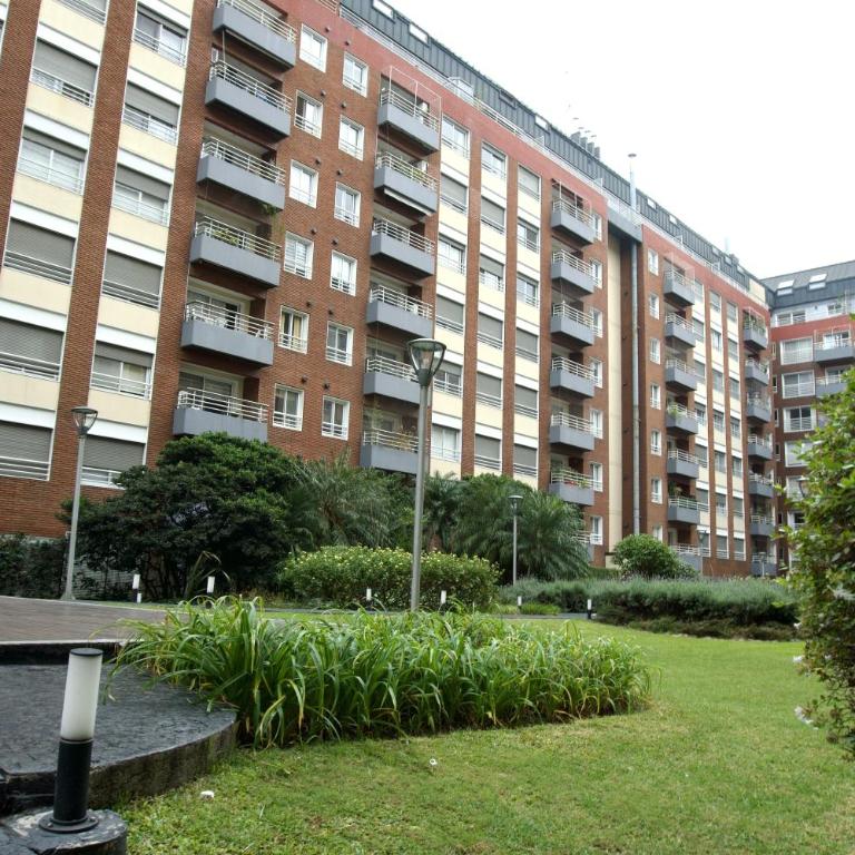Excelente departamento en Puerto Madero - Apartamento de 2 dormitorios - 63