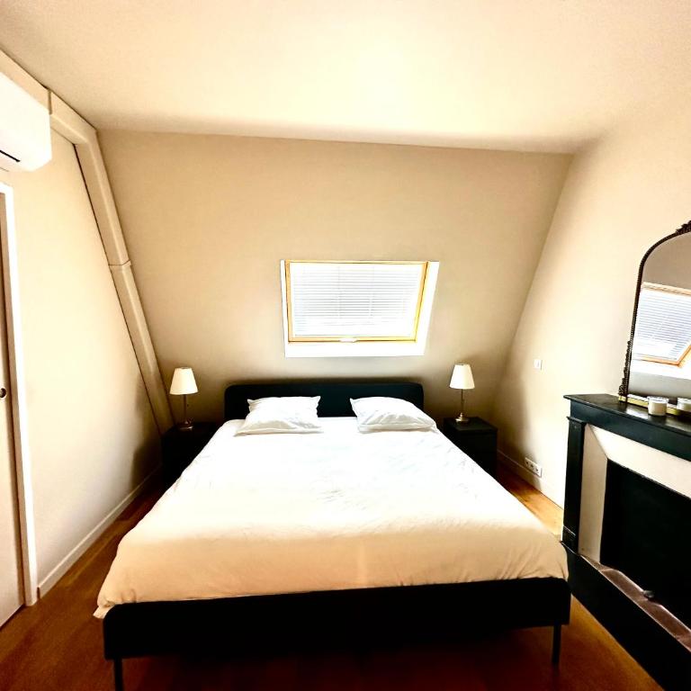 Av des Champs-Elysées, Arc de Triomphe - 12 GUESTS - Four-Bedroom Apartment - 6
