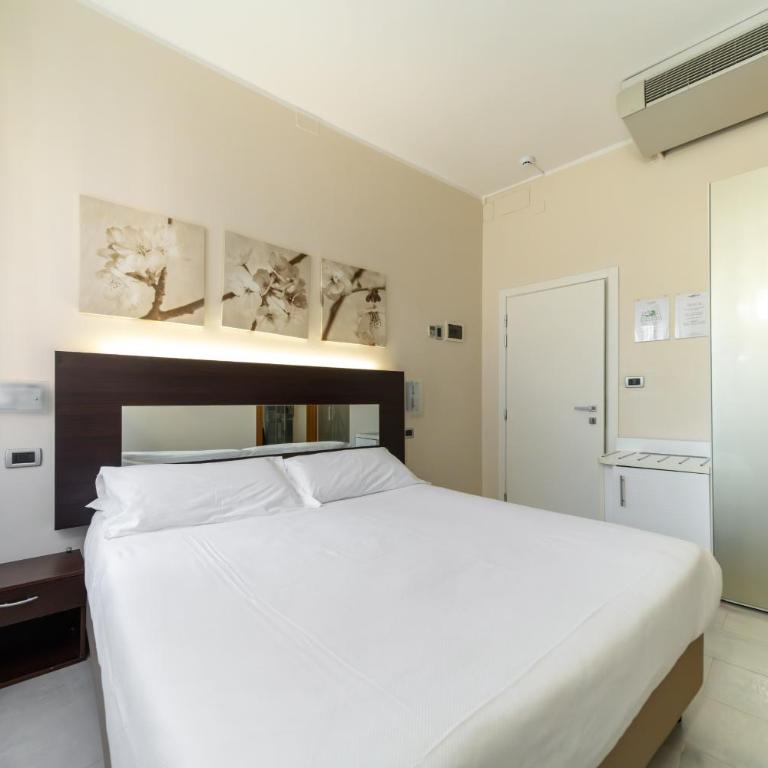 Hotel University - Camera Matrimoniale/Doppia con Letti Singoli (1 Adulto) - 1