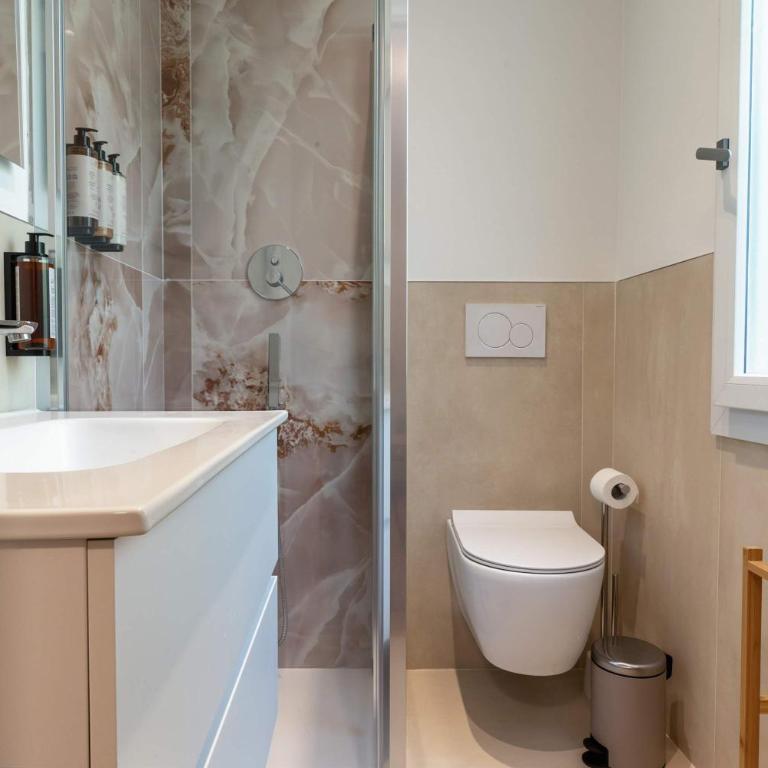 Central Station Modern Boutique Room With Ensuite - Camera Matrimoniale - 4