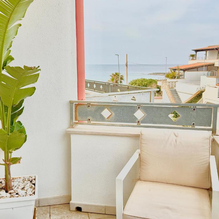 Leo Rooms & Sea - Camera Matrimoniale Deluxe con Balcone e Vista Mare - 8
