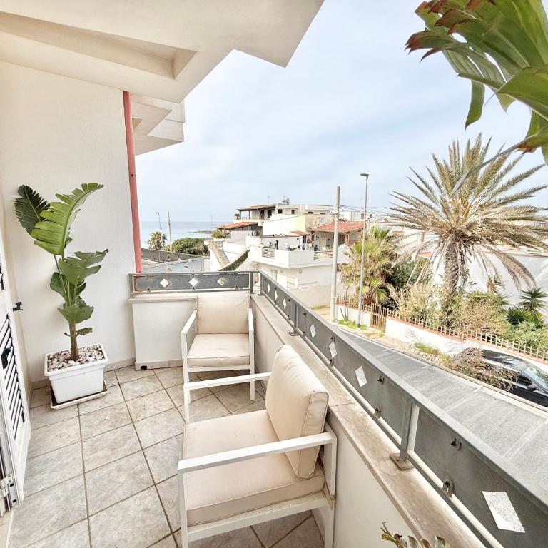 Leo Rooms & Sea - Camera Matrimoniale Deluxe con Balcone e Vista Mare - 9