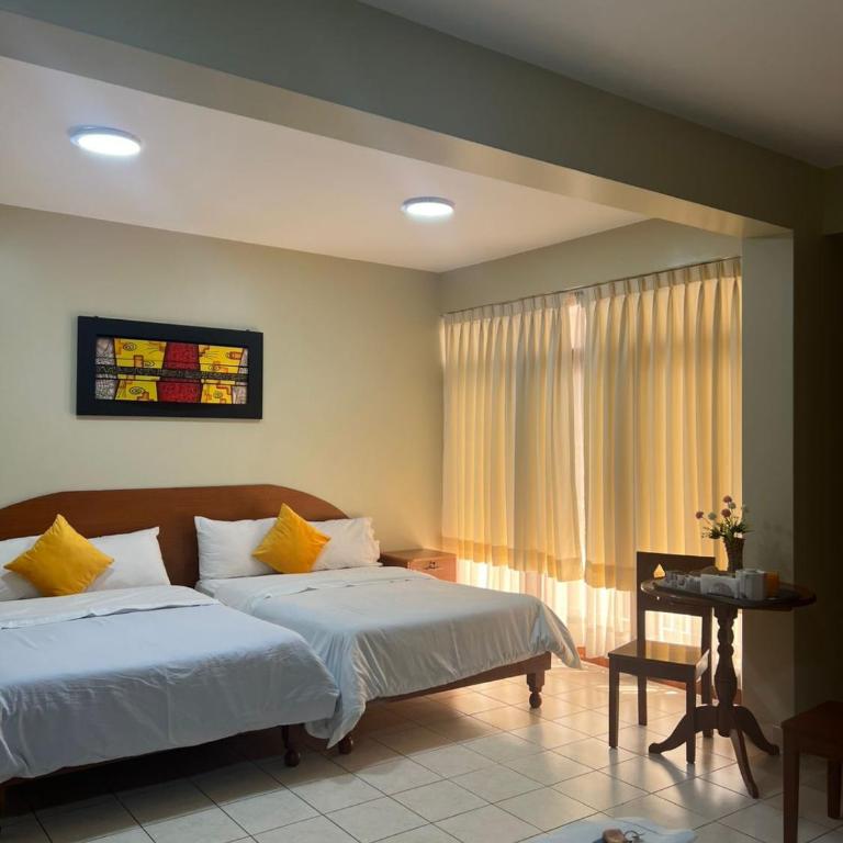 Hotel INTERnazionale - Twin Room - 7