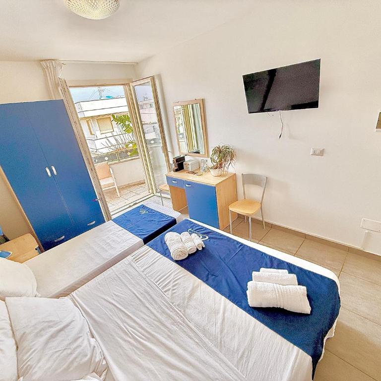 Leo Rooms & Sea - Camera Matrimoniale Deluxe con Balcone e Vista Mare - 12
