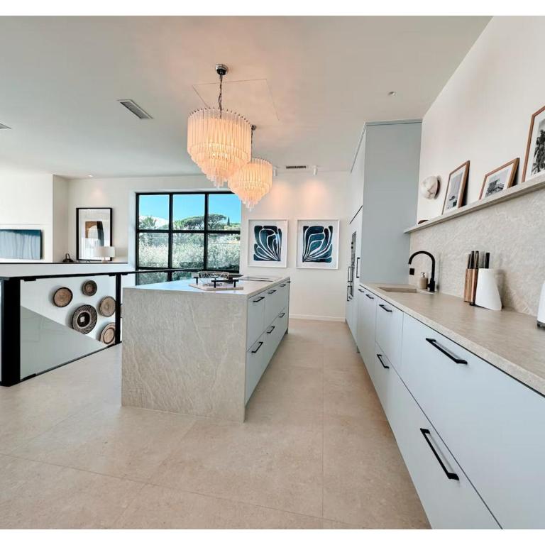 Maison d'été avec vue sur la mer en Saint-Maxim - Deluxe Villa - 5