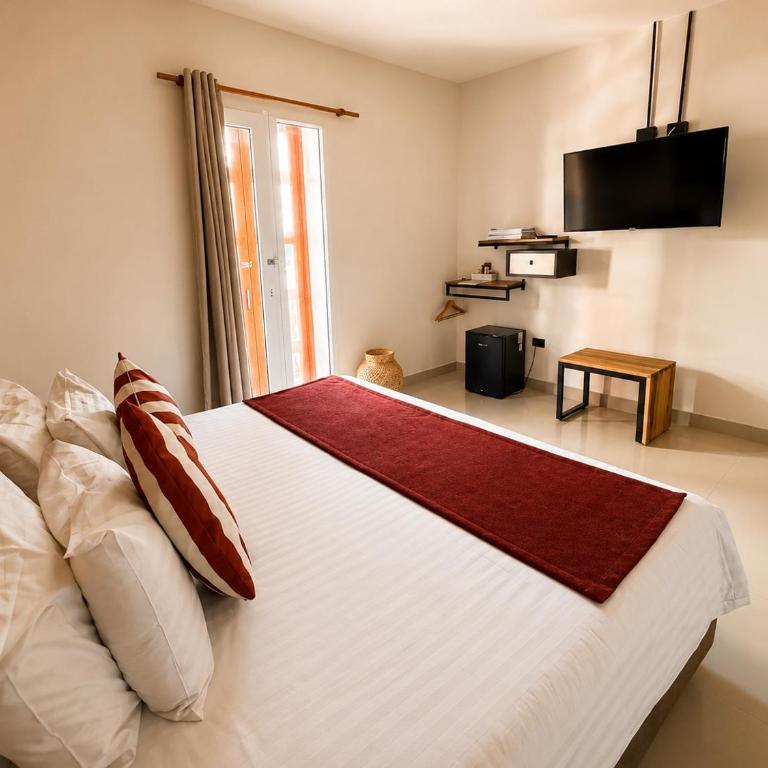 ETHNIC Thematic Hotel - Standard King Room - 2