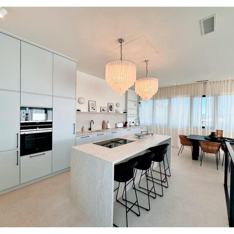 Maison d'été avec vue sur la mer en Saint-Maxim - Deluxe Villa - 12