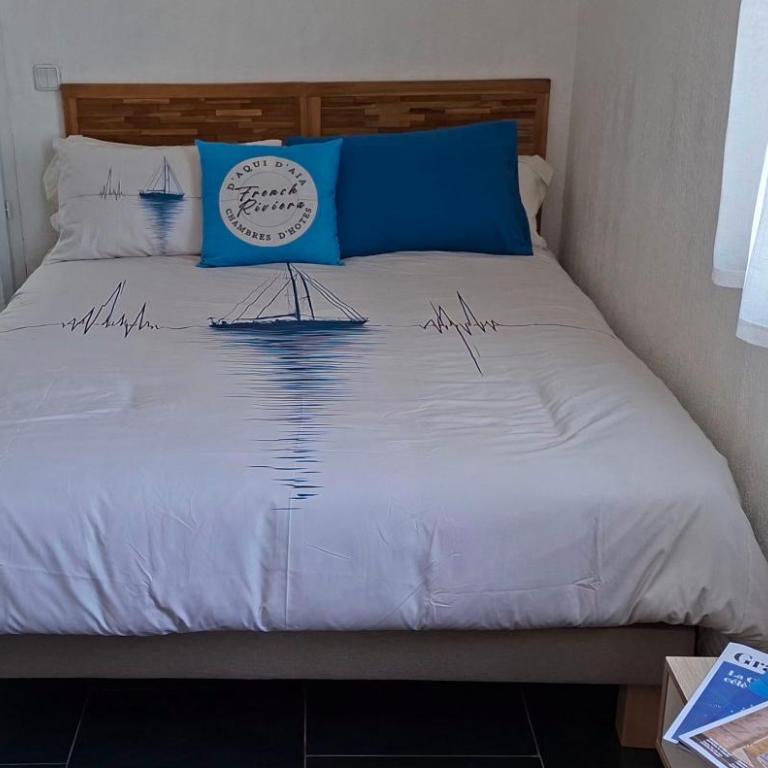 Chambres d'hôtes D'AQUI D'AIA - Queen Room with Sea View - 22