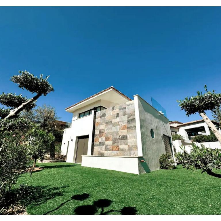 Maison d'été avec vue sur la mer en Saint-Maxim - Deluxe Villa - 27