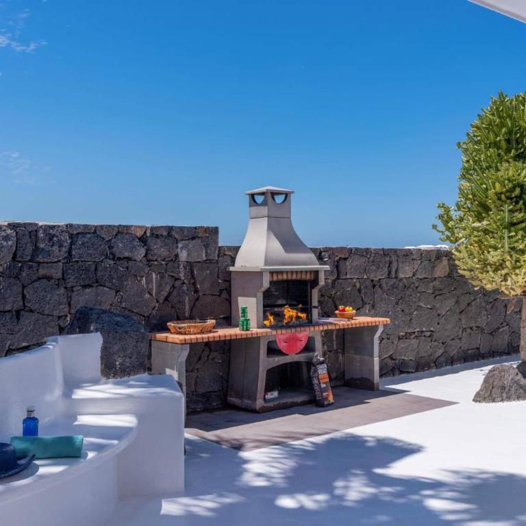 Villa Leon by Villa Plus - Villa - 14