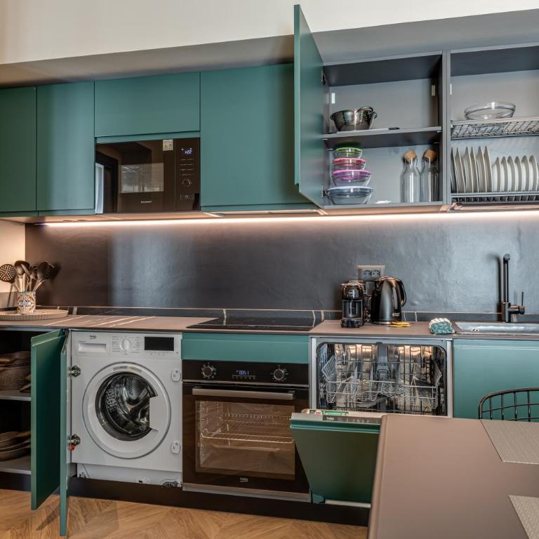 Albia Suites - One-Bedroom Deluxe Apartment - 8