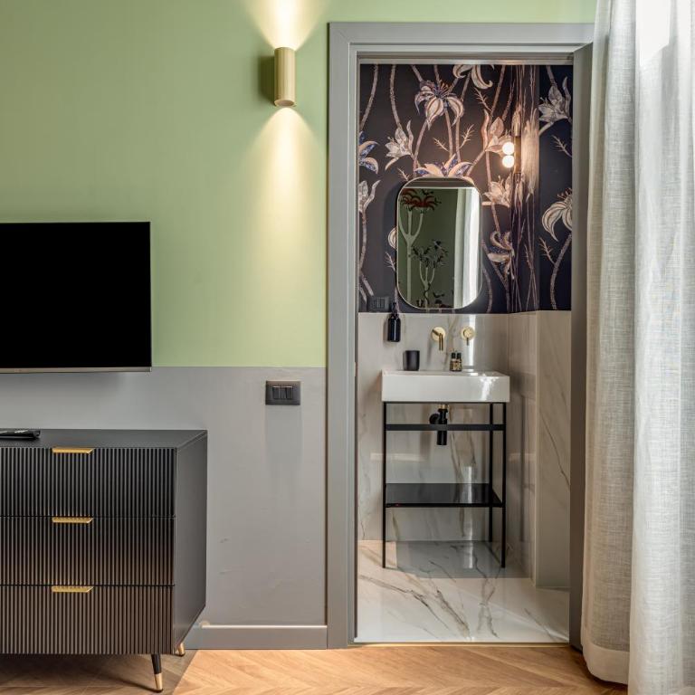 Albia Suites - Two-Bedroom Deluxe Apartment - 5