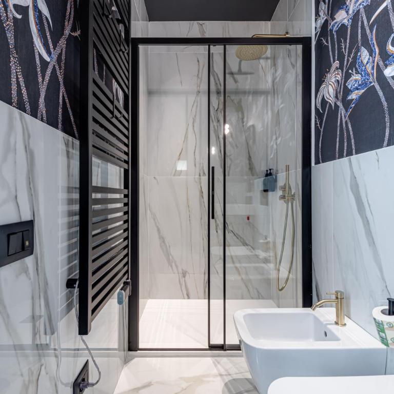 Albia Suites - Two-Bedroom Deluxe Apartment - 19