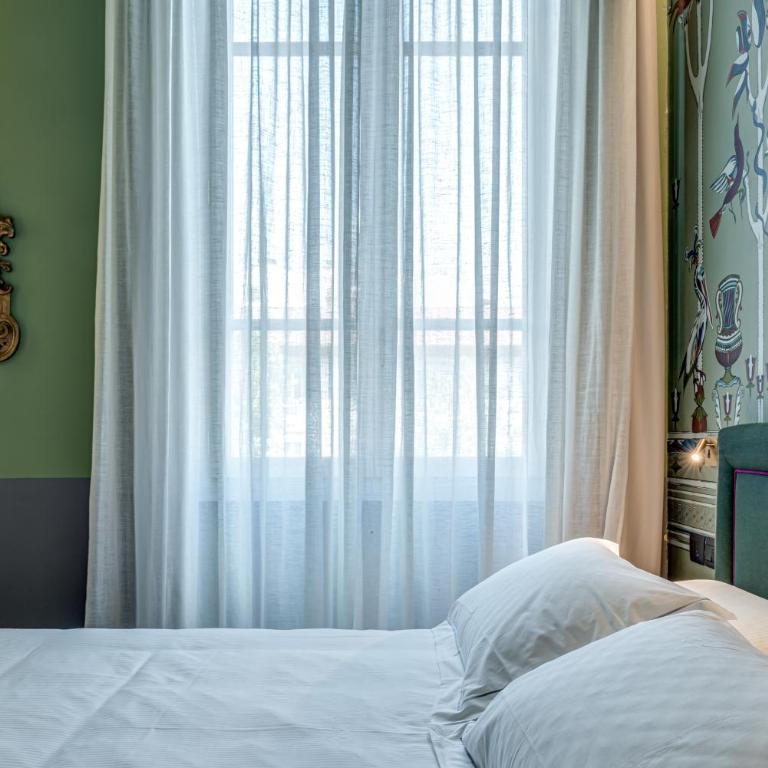 Albia Suites - Two-Bedroom Deluxe Apartment - 16