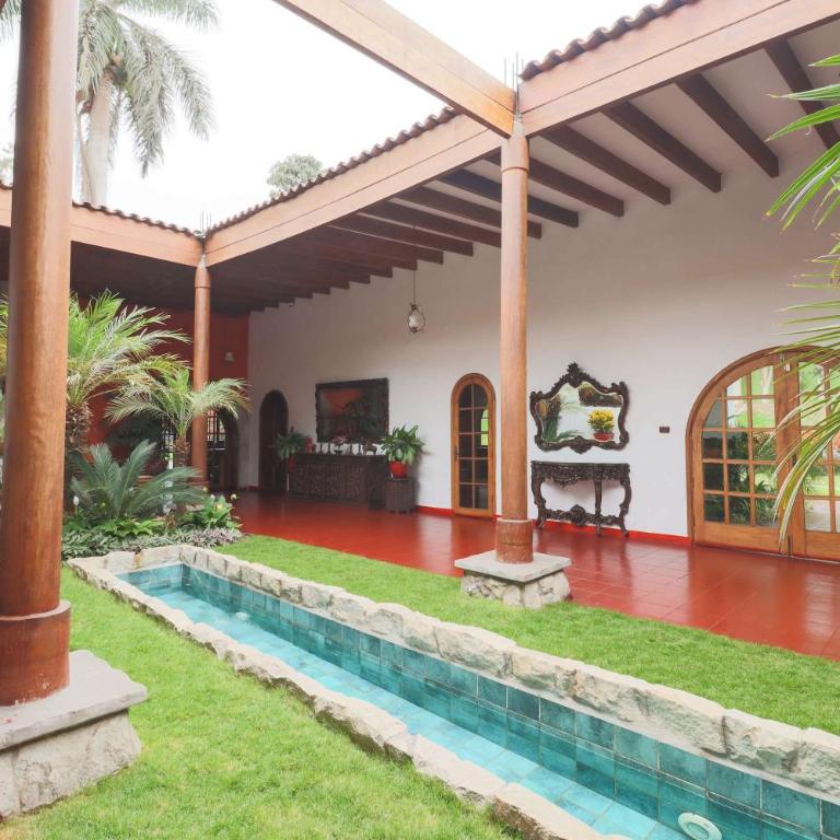 Spacious 12BR Stay with Pool BBQ in Pachacamac - Vacation Home - 25