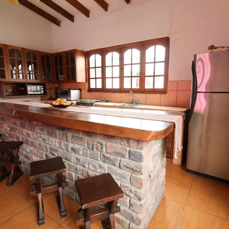 Spacious 12BR Stay with Pool BBQ in Pachacamac - Vacation Home - 31