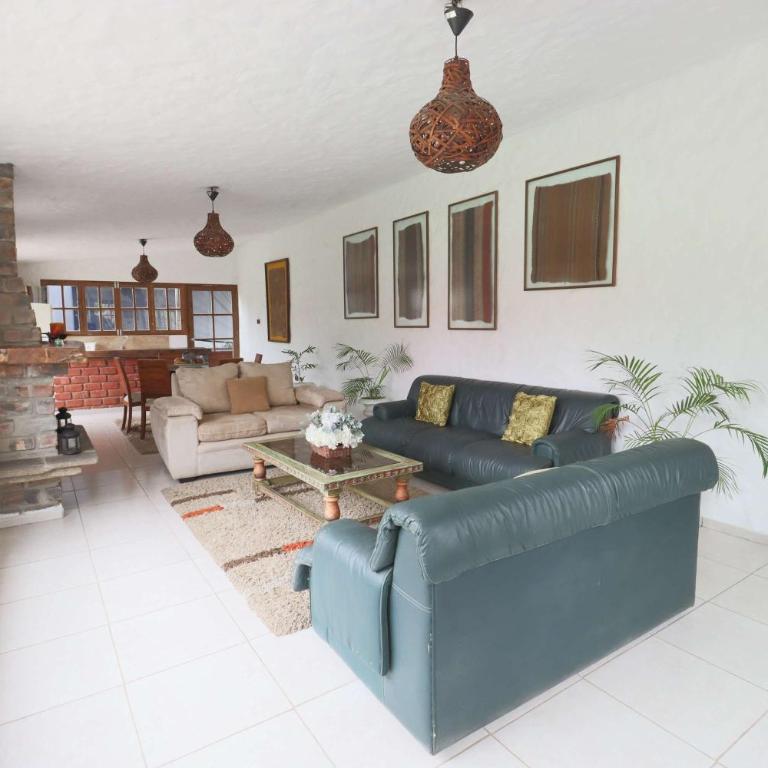 Spacious 12BR Stay with Pool BBQ in Pachacamac - Vacation Home - 42