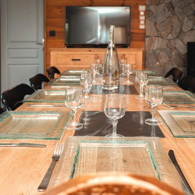 Le Tout Schuss Chalet, SPA Privé, piste de ski à 100m - Chalet - 25