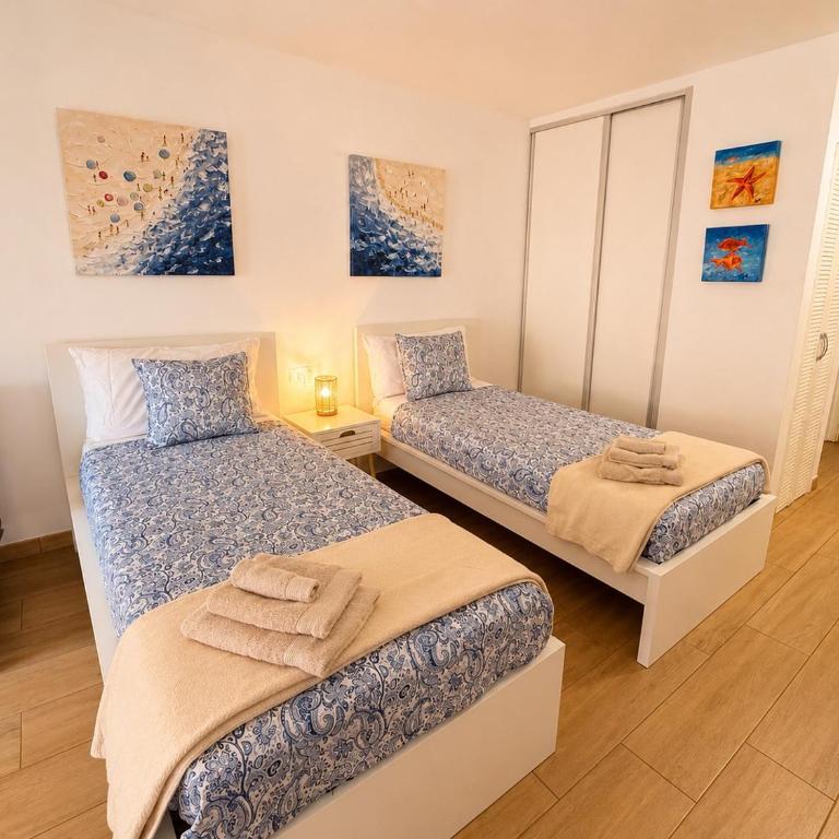 Castle Harbour Los Cristianos Beautiful studio with pool view - Apartamento de 1 dormitorio - 3