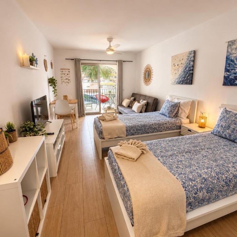 Castle Harbour Los Cristianos Beautiful studio with pool view - Apartamento de 1 dormitorio - 2