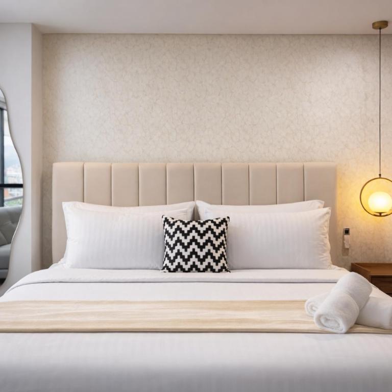 Suite de lujo cama king con AC - One-Bedroom Apartment - 9