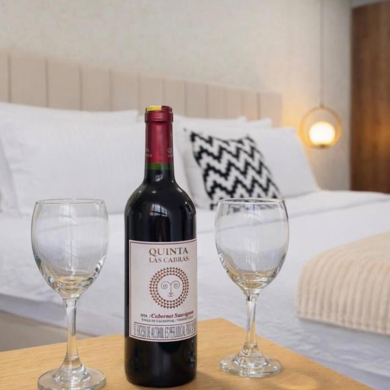 Suite de lujo cama king con AC - One-Bedroom Apartment - 12