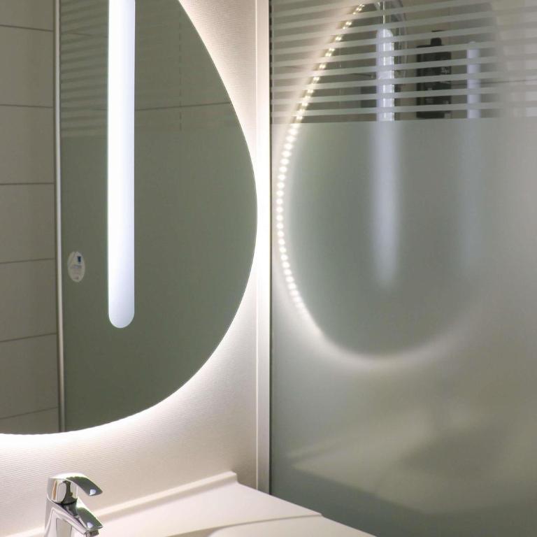 ibis budget Montpellier Sud Près d'Arènes - Chambre Triple - 6