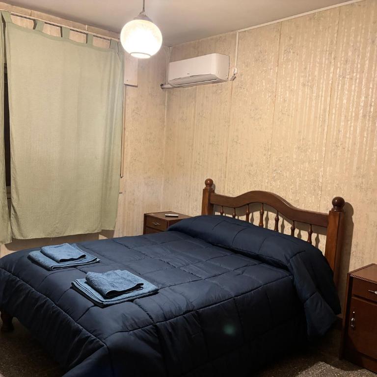 Departamento Villa Carlos Paz centrico de 3 dormitorios con calefacción y cochera incluida capacidad 7 personas - Apartamento de 3 dormitorios - 4