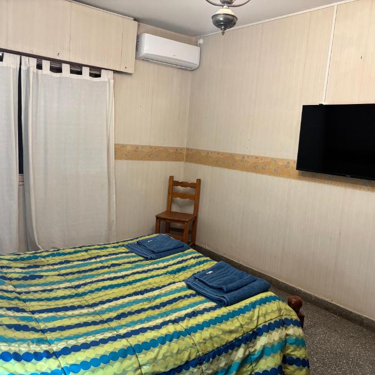 Departamento Villa Carlos Paz centrico de 3 dormitorios con calefacción y cochera incluida capacidad 7 personas - Apartamento de 3 dormitorios - 7