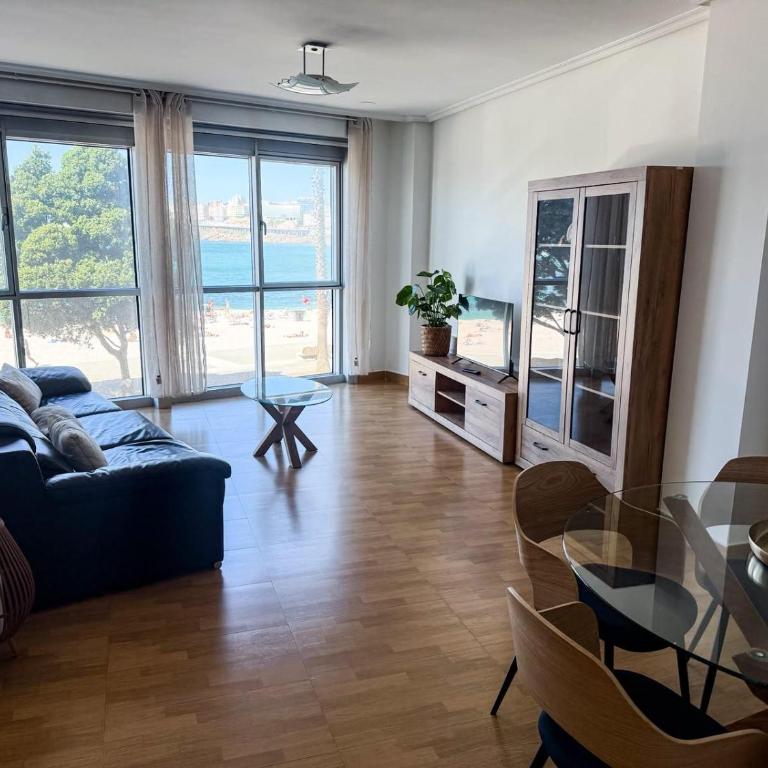 APTO ESPECTACULAR CON VISTAS PLAYA RIAZOR - Appartamento - 1