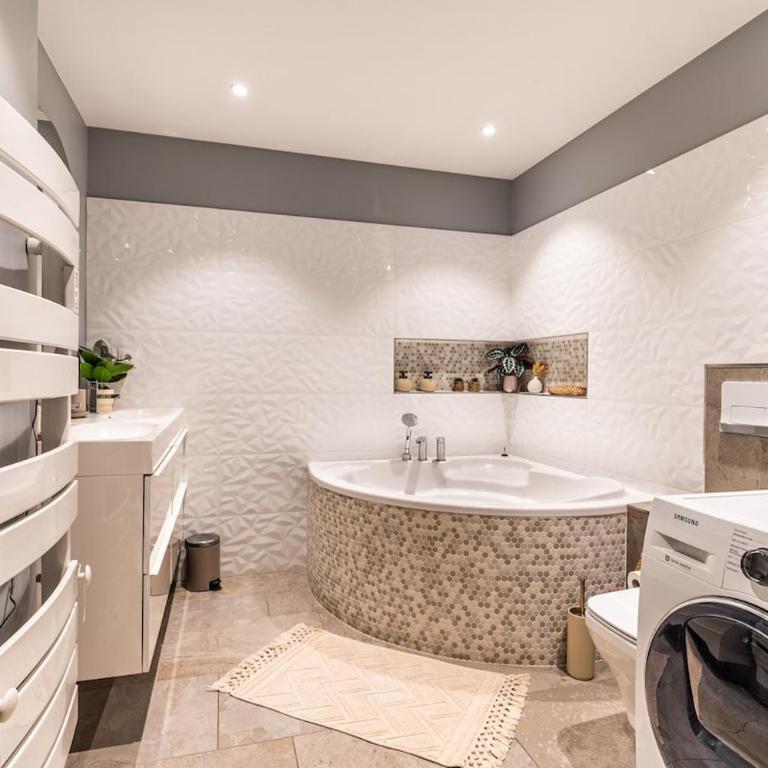 3 Suites Cosy Terrasse et Parking - Appartement 3 Chambres - 44