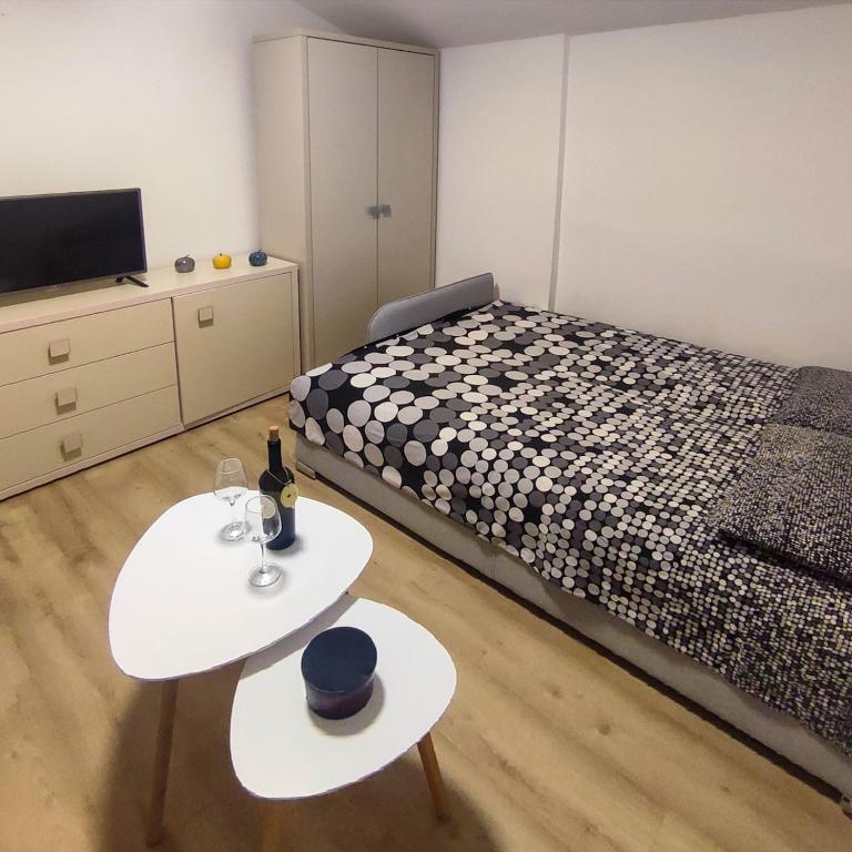 Dora apartment - One-Bedroom Apartment - 2