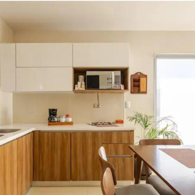 Amplio Apt con 3HAB a 8 min de Fundidora Cintermex - Apartamento de 3 dormitorios - 4